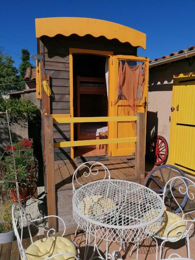 La Fee Viviane Et Michel L'Enchanteur Robion en Luberon Exterior photo