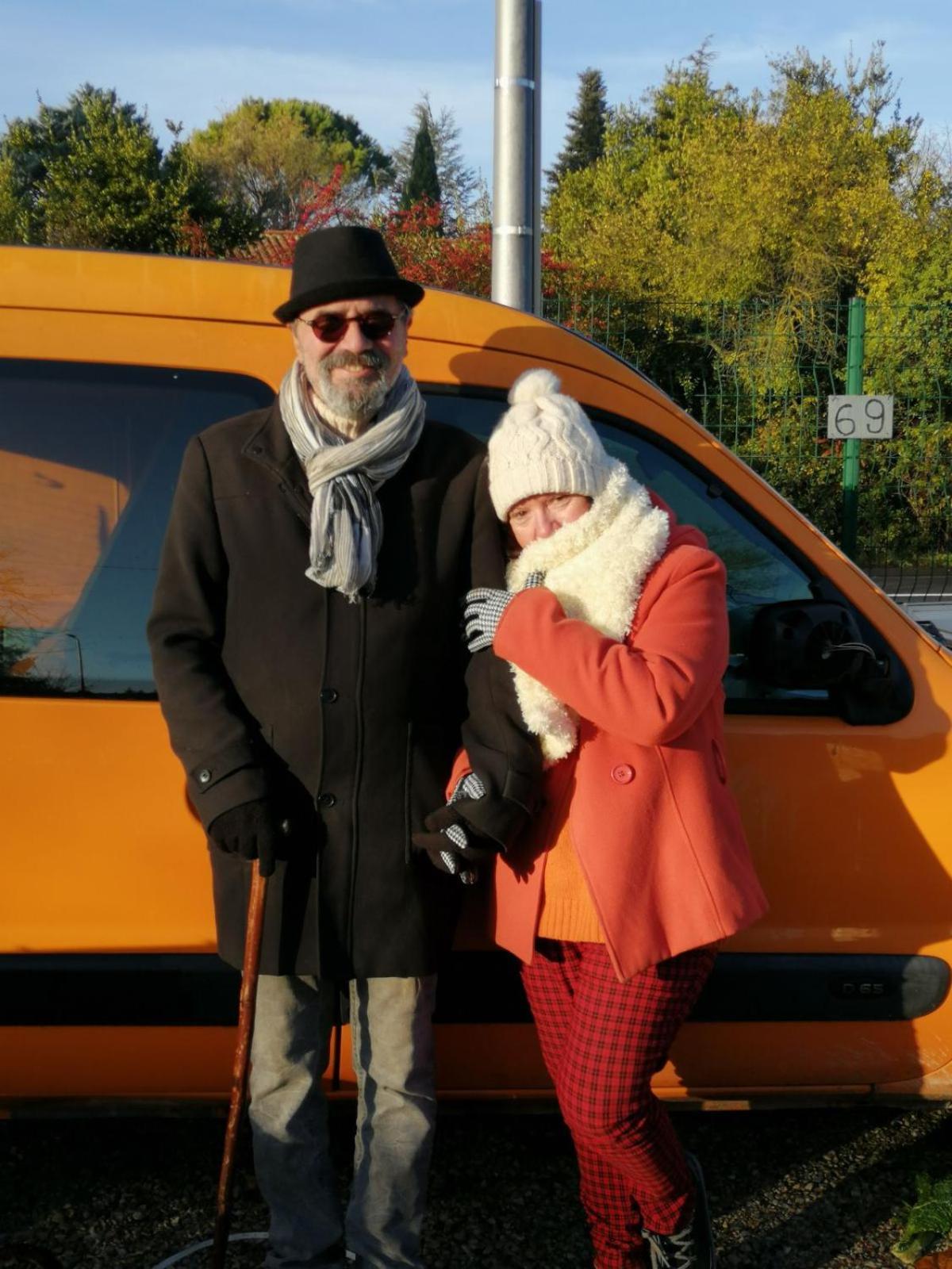 La Fee Viviane Et Michel L'Enchanteur Robion en Luberon Exterior photo
